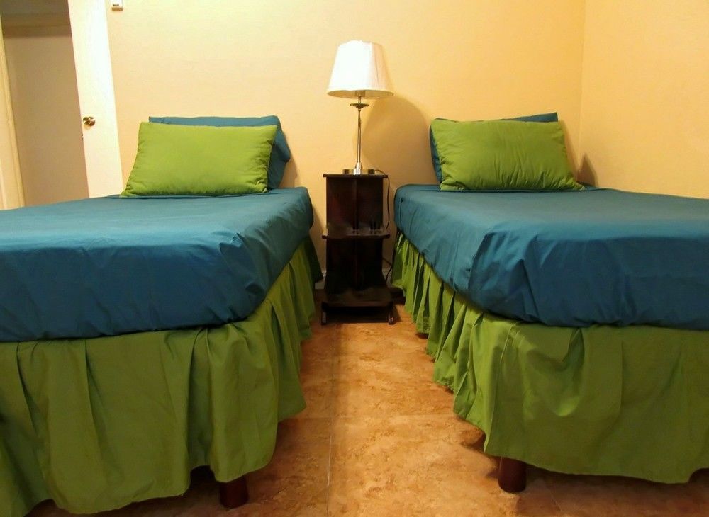 Centrally Located Guest Apartments Kingston Buitenkant foto
