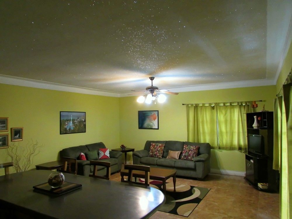 Centrally Located Guest Apartments Kingston Buitenkant foto