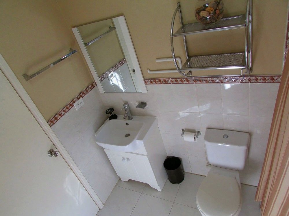 Centrally Located Guest Apartments Kingston Buitenkant foto