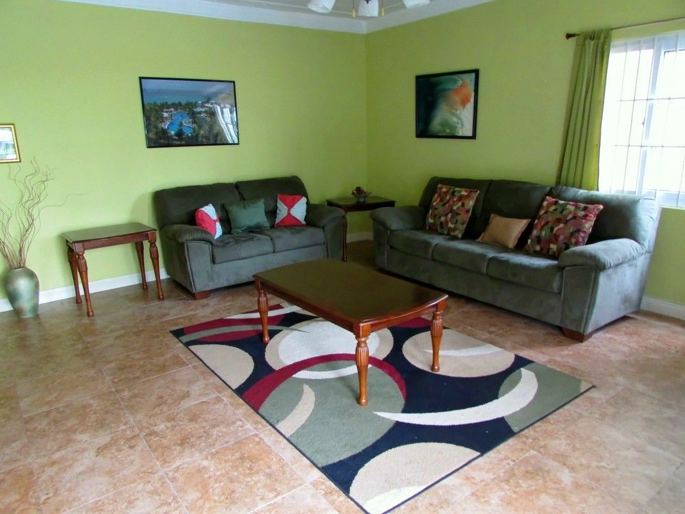 Centrally Located Guest Apartments Kingston Buitenkant foto